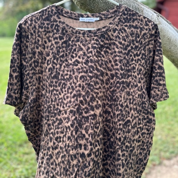 Good American Leopard Print Short Sleeve Casual‎ Tshirt - Size 4 - Picture 1 of 4
